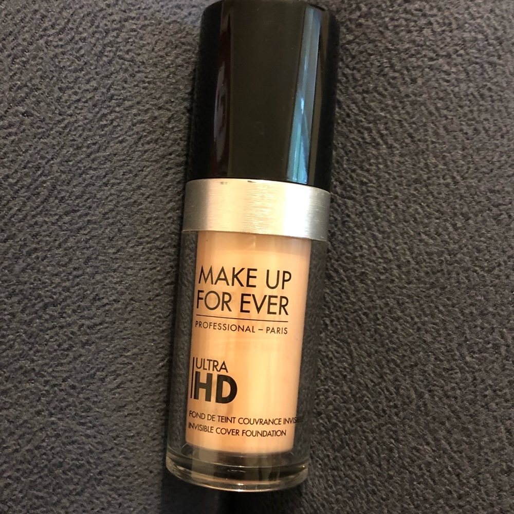 Makeup Forever ultra HD foundation
